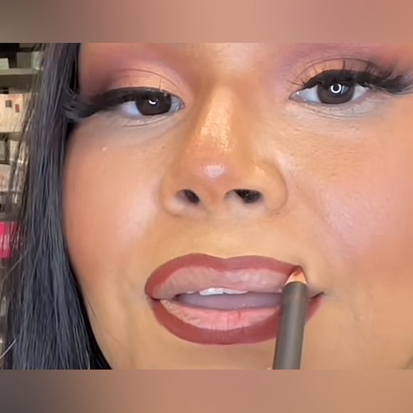 ‼️ LAST ONE ✏️ MAHOGANY a MAC LIP PENCIL. NEW IN THE BOX. RETAIL $25 - Picture 5 of 10